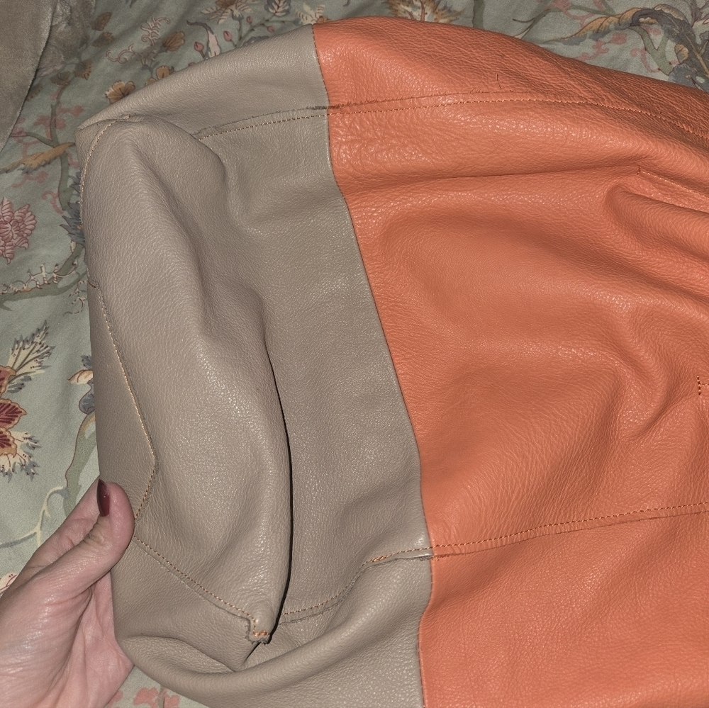 Le Parmentier Paris Made in Italy Leather Colorblock Tote – Coral & Taupe - Picture 11 of 13